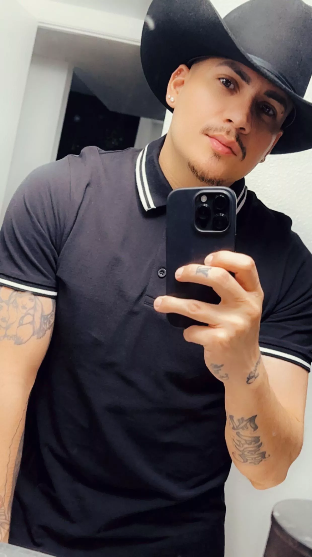 Happy V-Day posted by ecalderondiaz