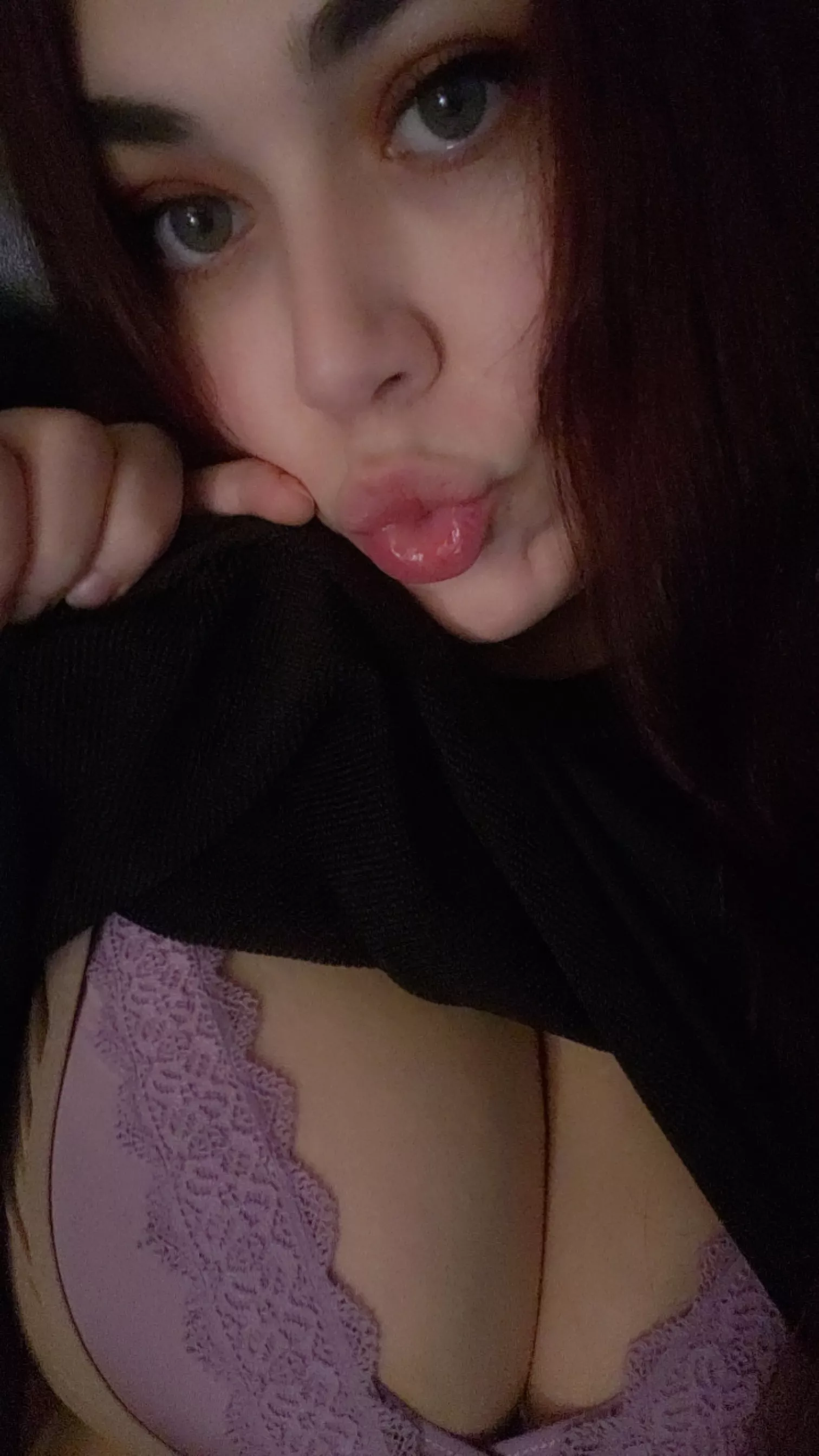 I reserved a special spot for you on Valentines Day 😉🍒 Be mine? 💋 posted by xxthethighsontay