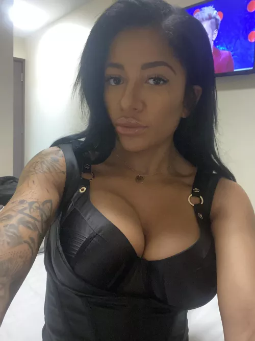 I want to be your little whore? by VariousdRegret