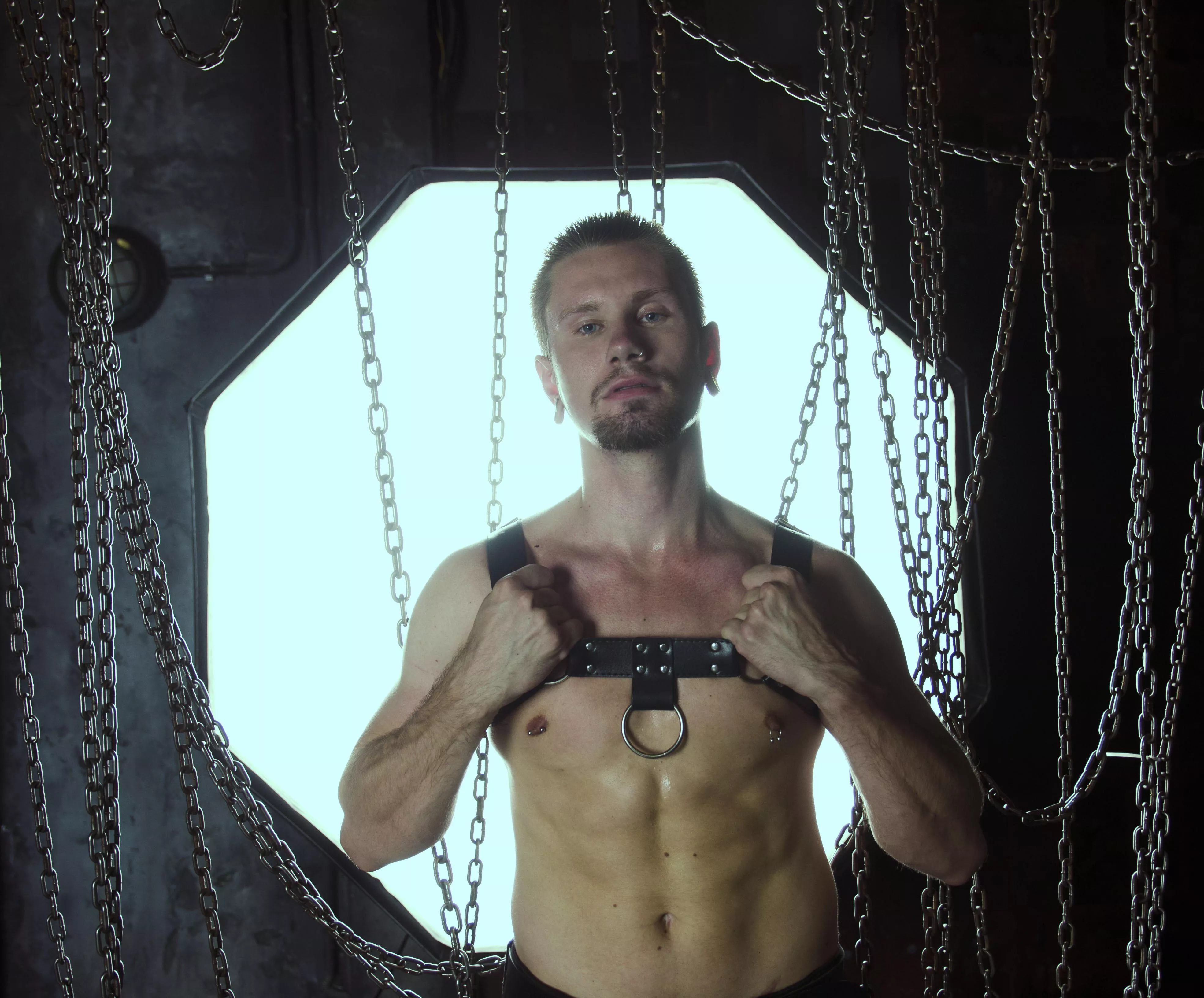 I'm waiting for your worship posted by uuu44