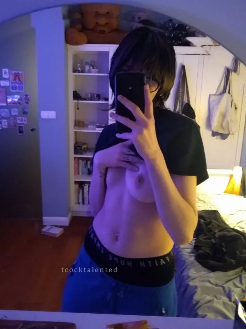just in case you needed to see some boi titties today by tcocktalented
