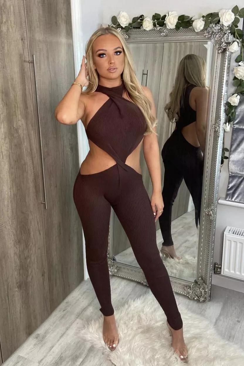 Laura. posted by ExternalLibrary8828