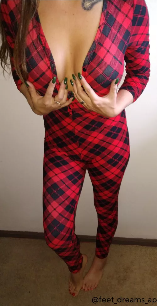 Let's end Valentines day with some smuggling 😘 by TheMILFnextdoorAP