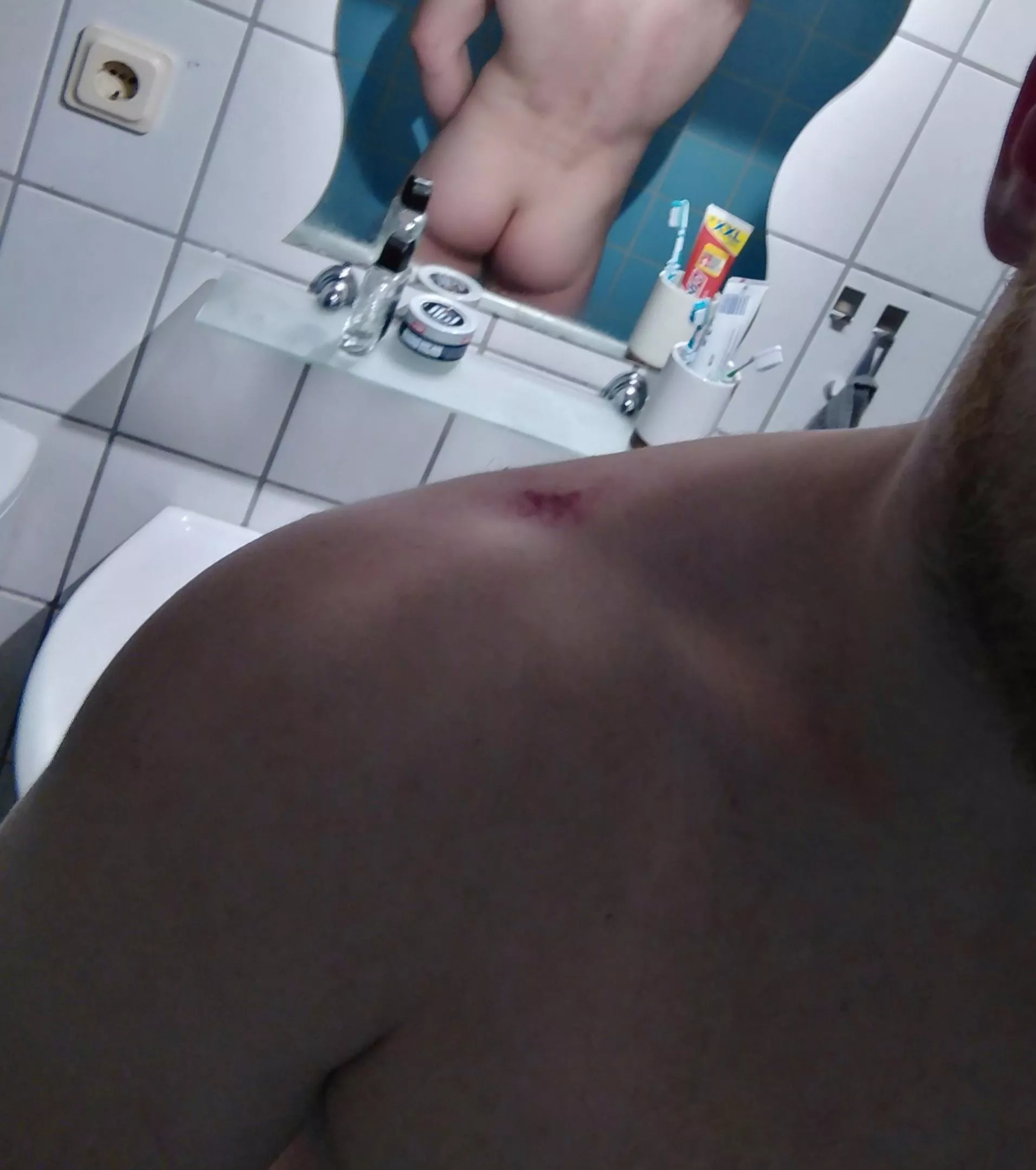 [m] who like my ass? posted by GermanHomeFitness