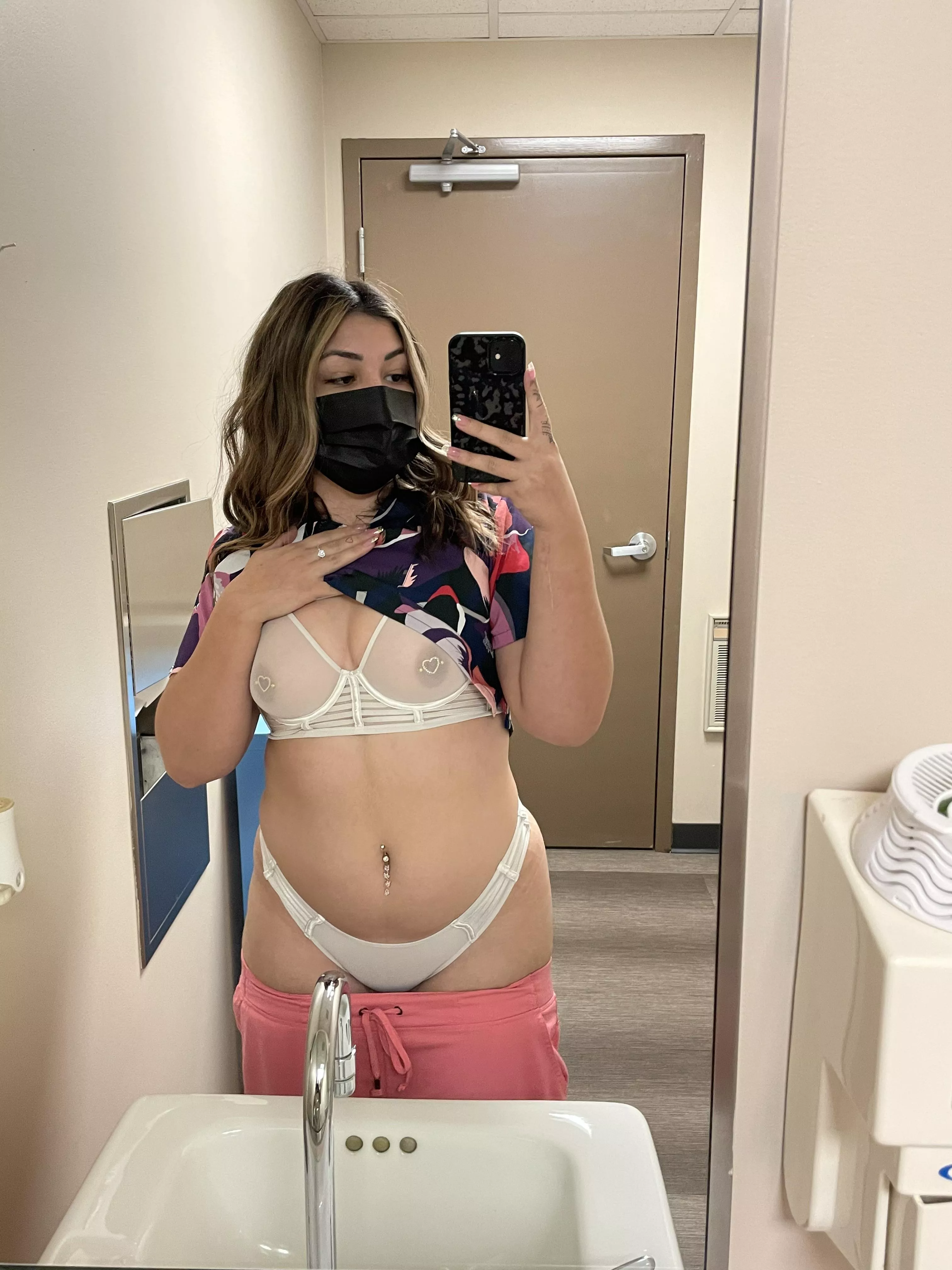 Naughty nurse 🖤 posted by Lolaj_1