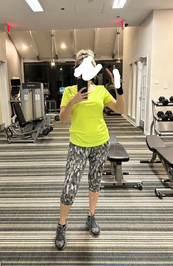 night gym is fun posted by GorgeousMommmi