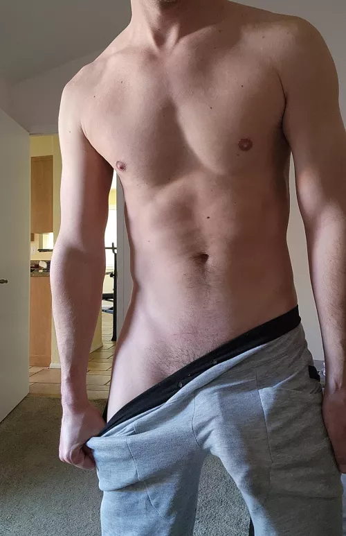 Rub my bulge and make 3 wishes by SaltyJuiceman