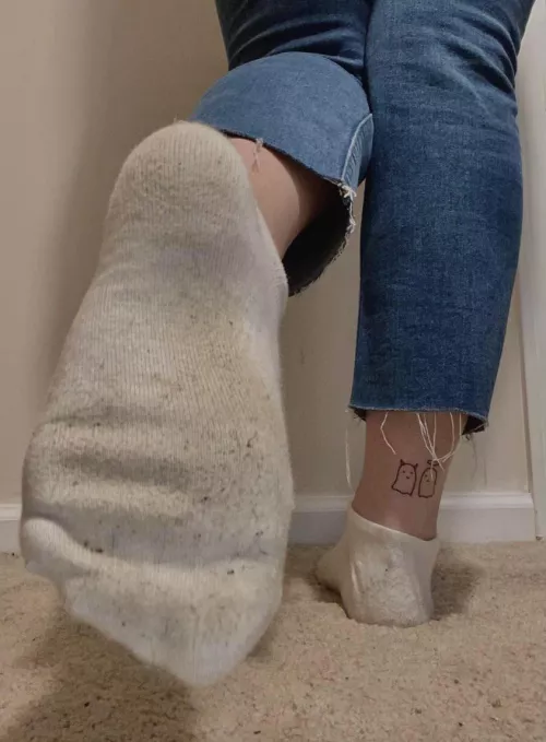 [selling] [F20] who wants a wiff of these stinky white socks? worn for 3 long work days, message to buy <3 by Baby_Emm18
