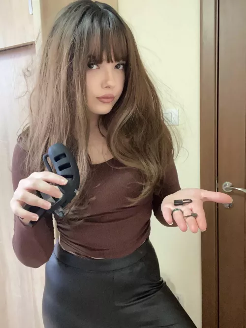 Should I eat the key? by Broad_Lawrence