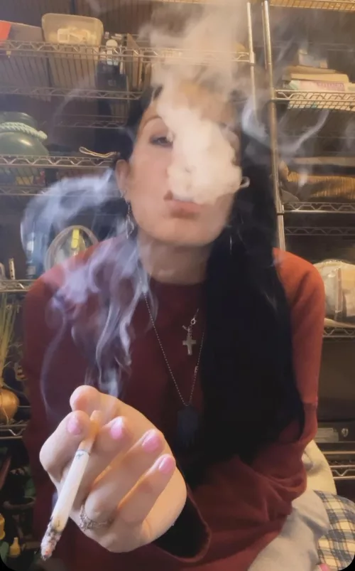 Smoke lover ? by Yourlittlefairyy444