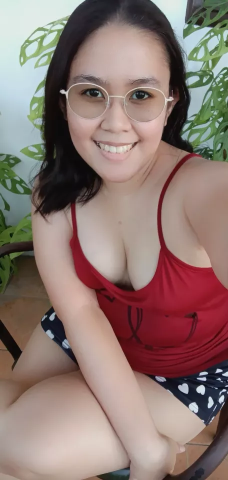 Still waiting for a Valentine. posted by Acel32