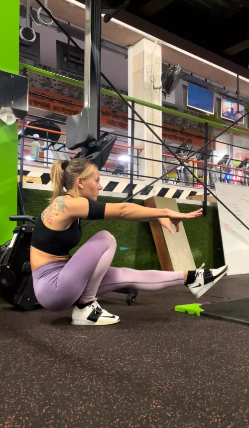 Take a guess, how long do you think I can hold this pose? 😉 by sagittarinaofficial