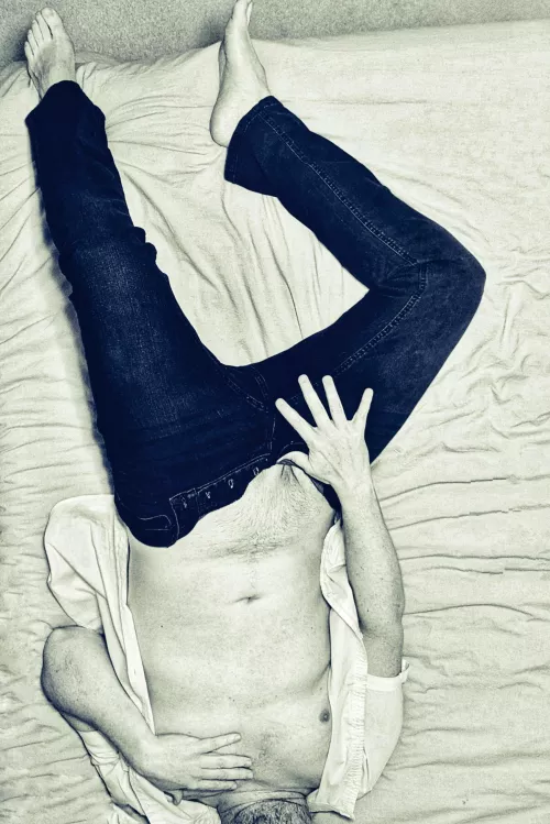 The scoundrel, laid bare and exposed, an offered sacrifice to further defile the unpure... by fiver_reborn