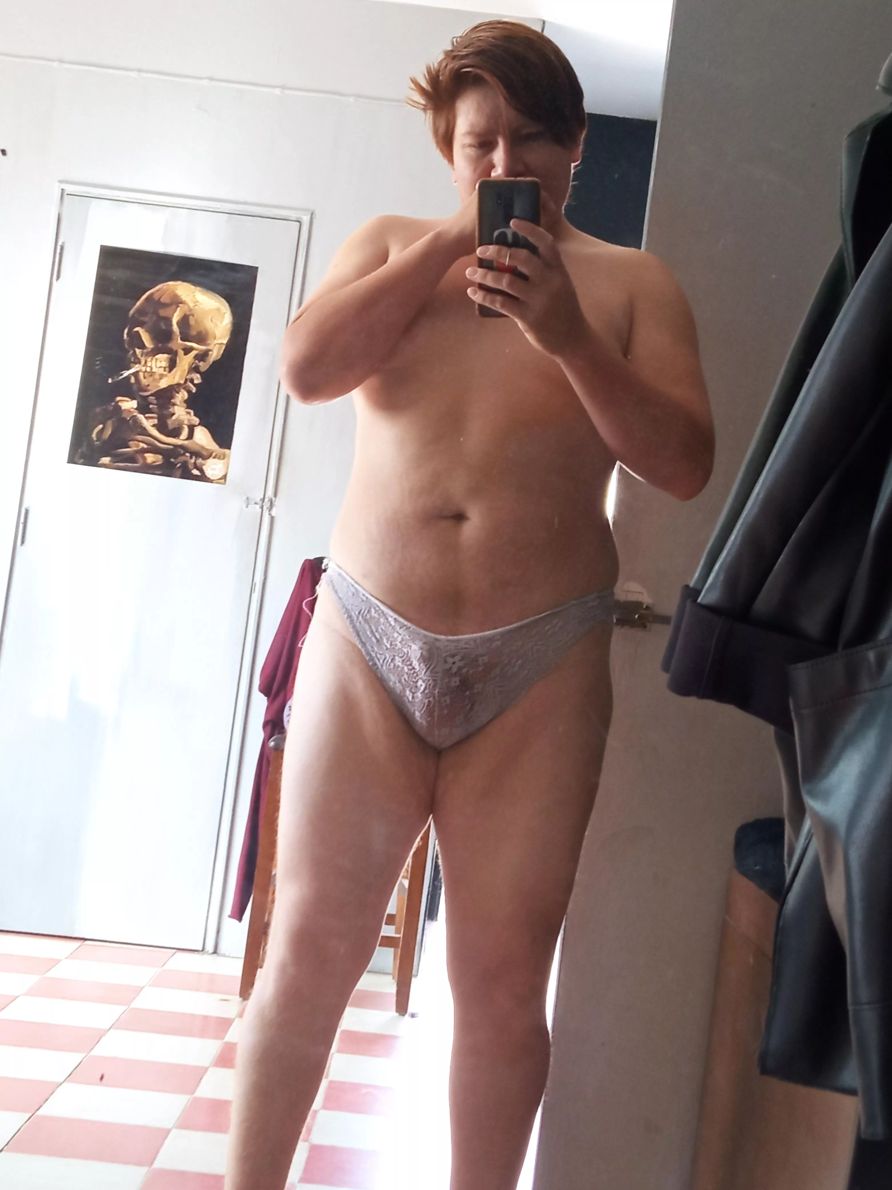 today it's white 🤍 posted by Rojonlyfans