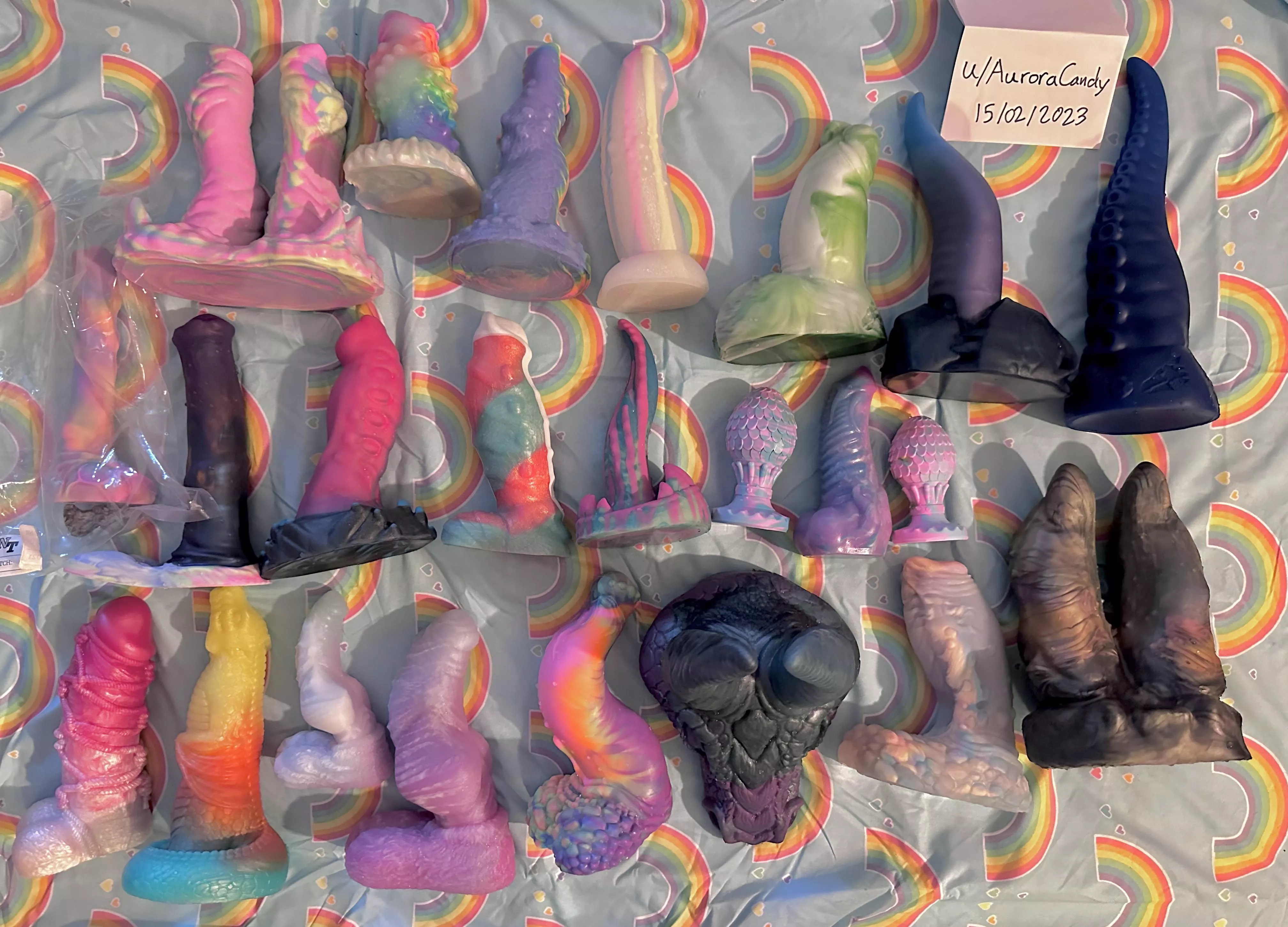 Urgent sale - Discounted Prices posted by AuroraCandy