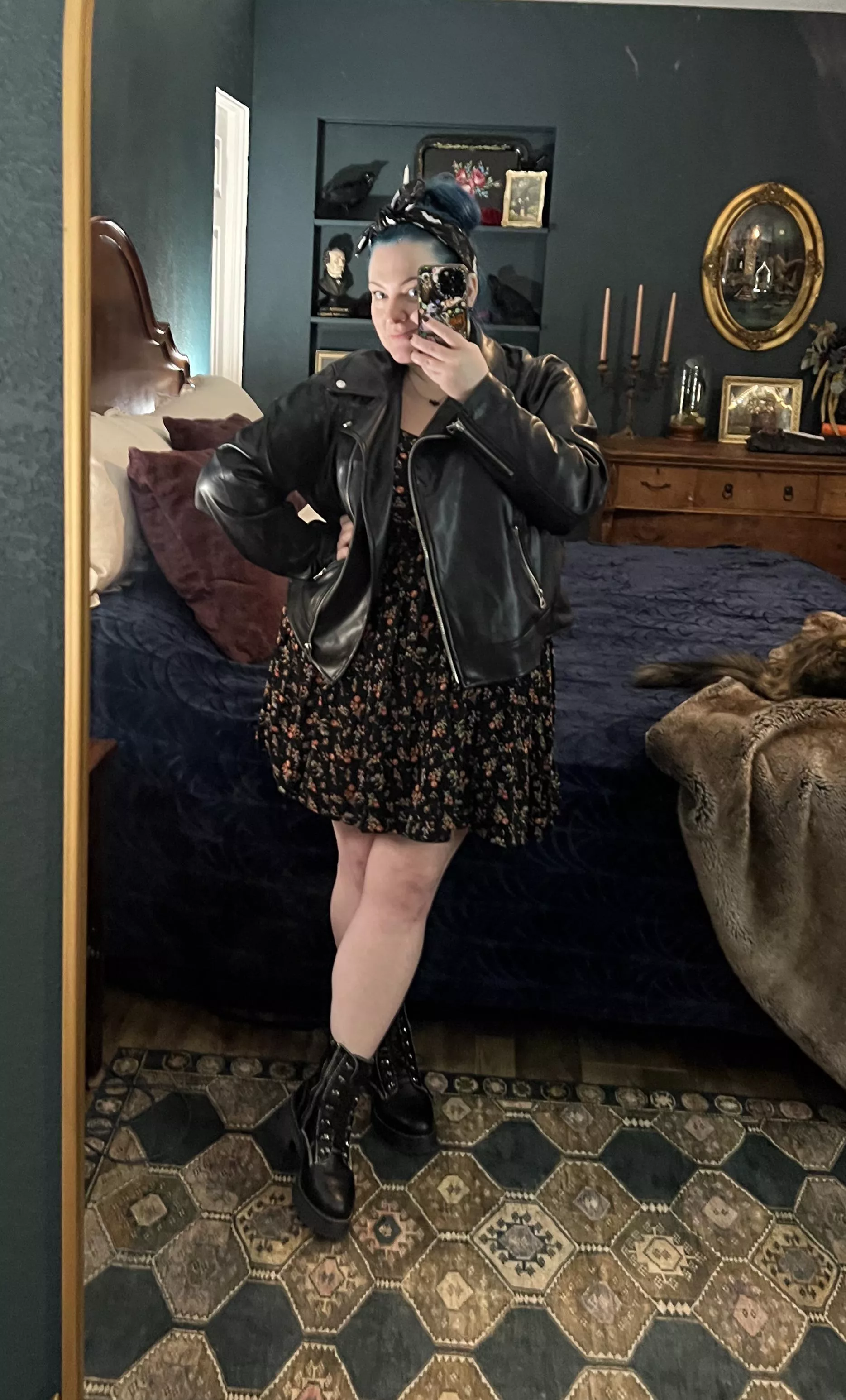 Valentine’s Day Outfit 🖤💕🖤 posted by casperlenoreOF