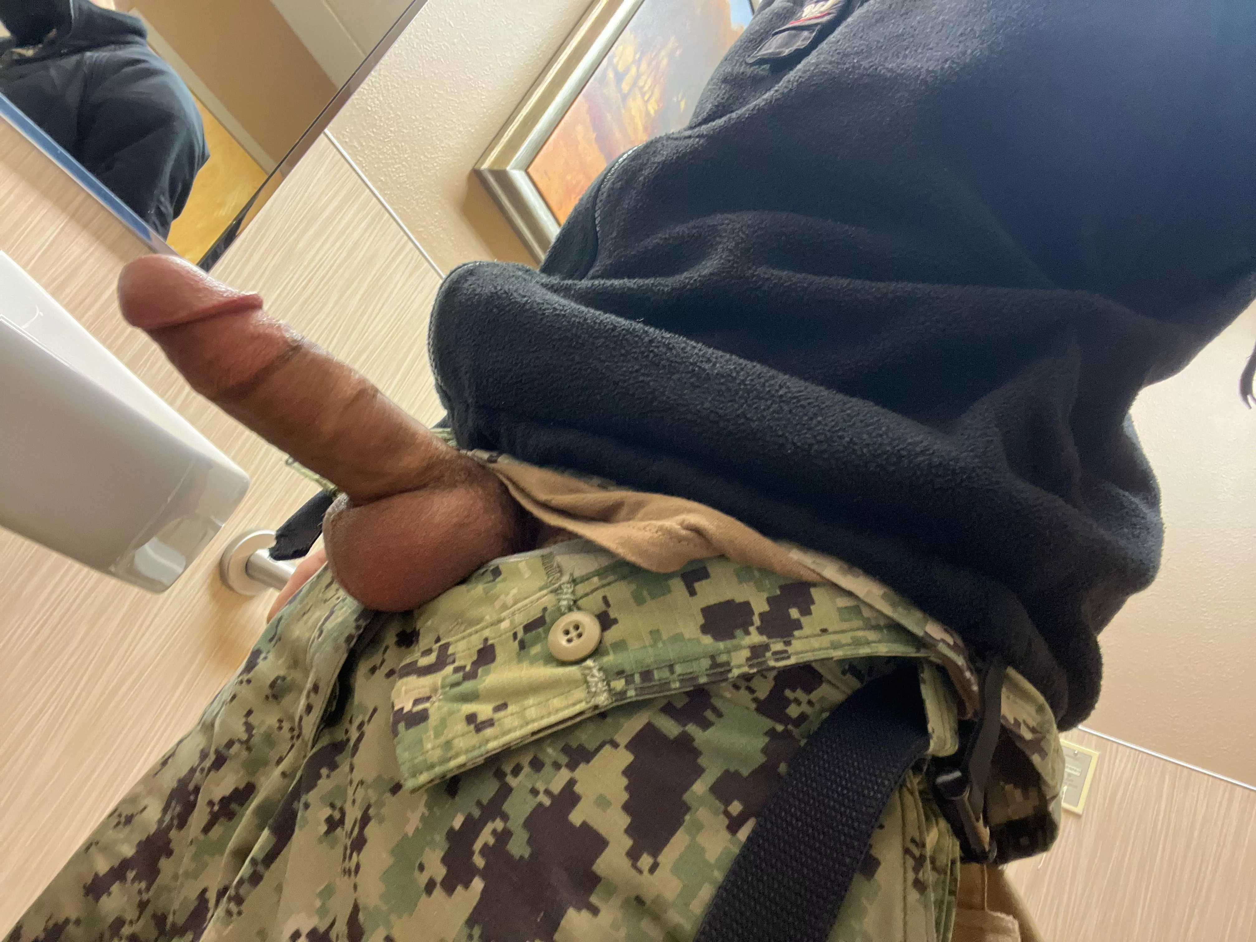 Who wants to put there mouth on it for Valentine’s Day posted by Old_Writing_7570