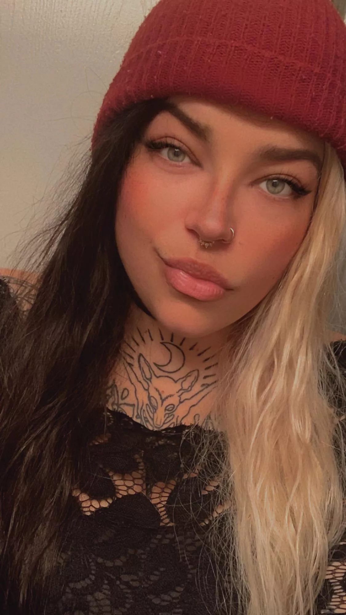 Who’s ripping my Valentine’s Day dress off of me? posted by LilyJones311