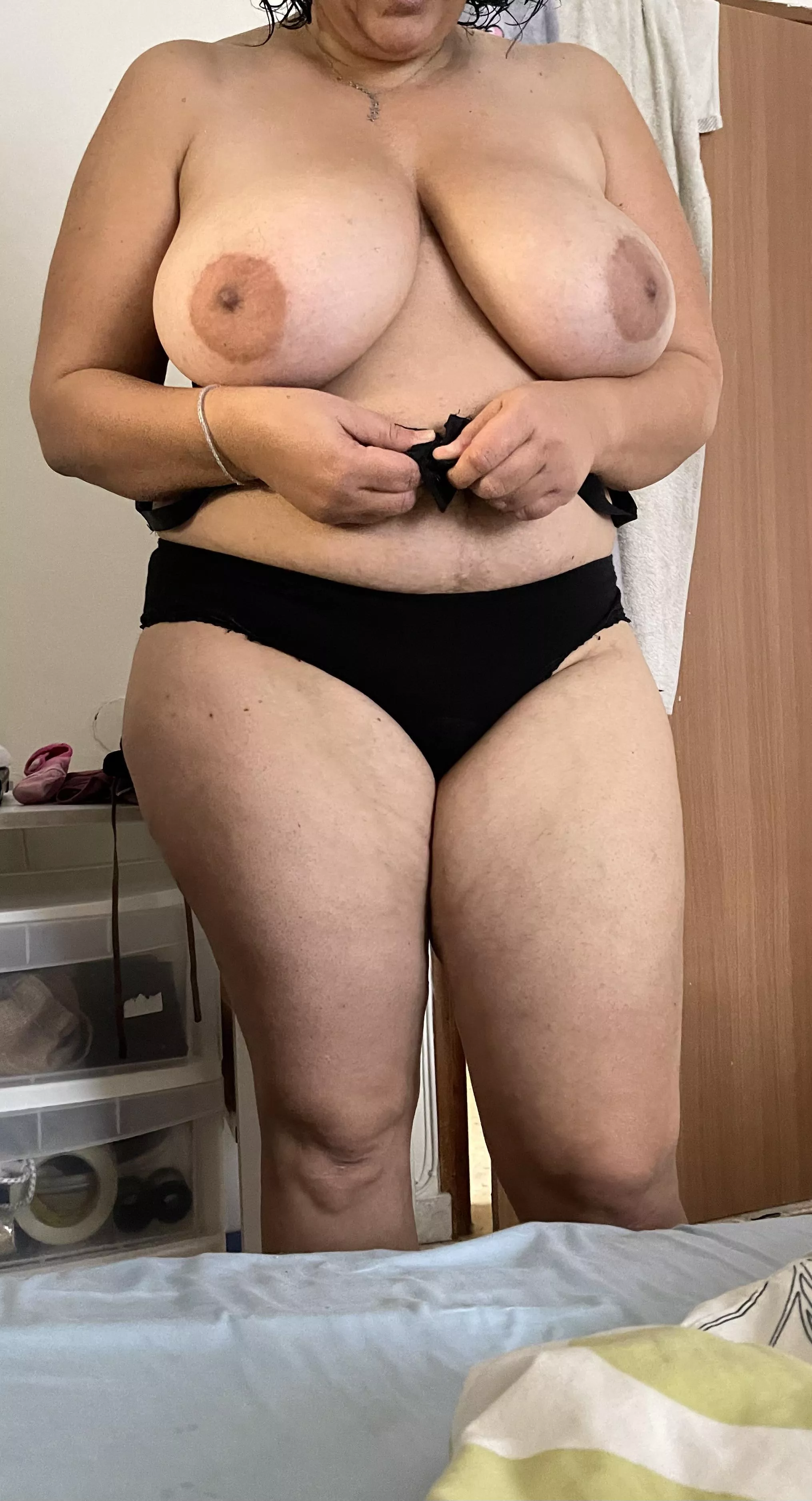 Wife rack your rate posted by Byoss