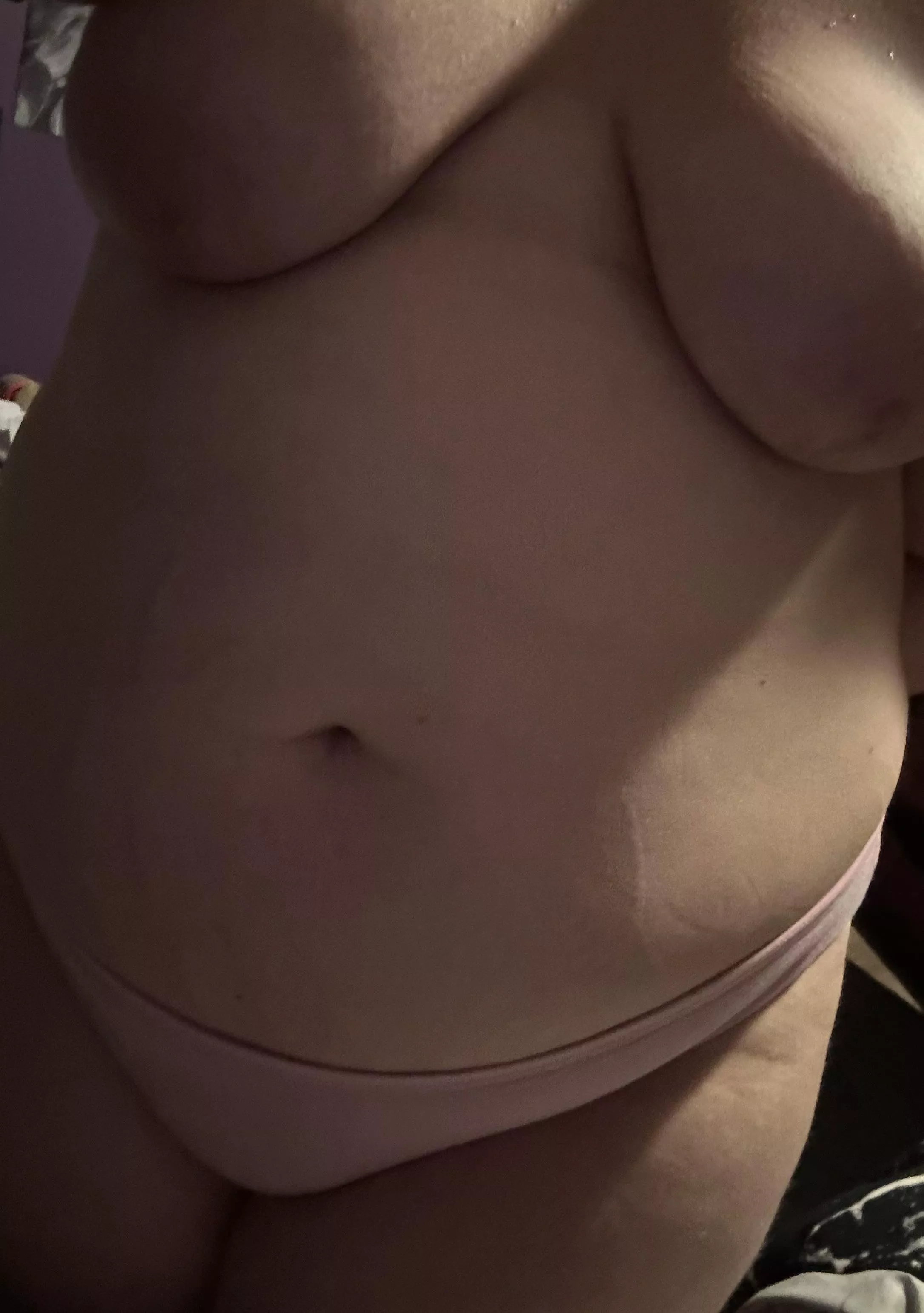 wish i had someone to spend valentine’s day with <3 posted by ykimabreeder