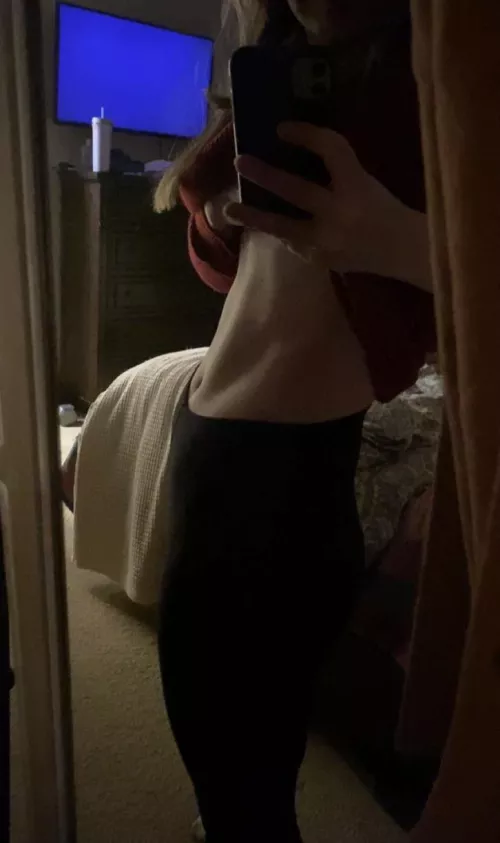 Workout Wednesday (f) taking advantage of some good lighting ☺️ by Smgreen07