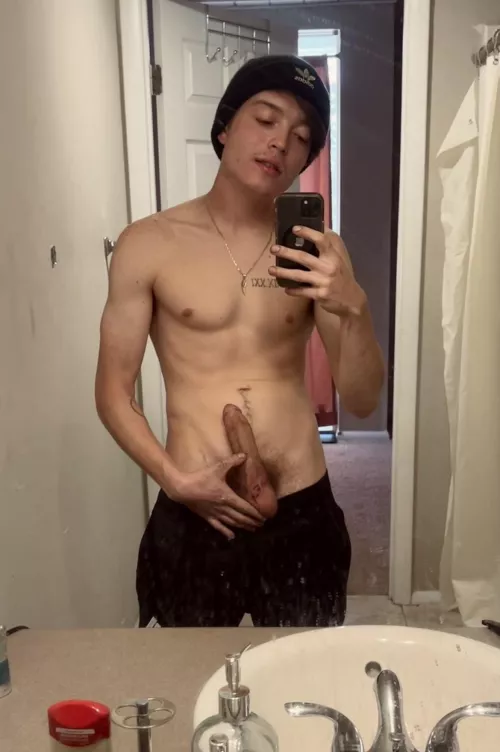 (21) Come on in bro, I left the door open for a reason by lrgfry