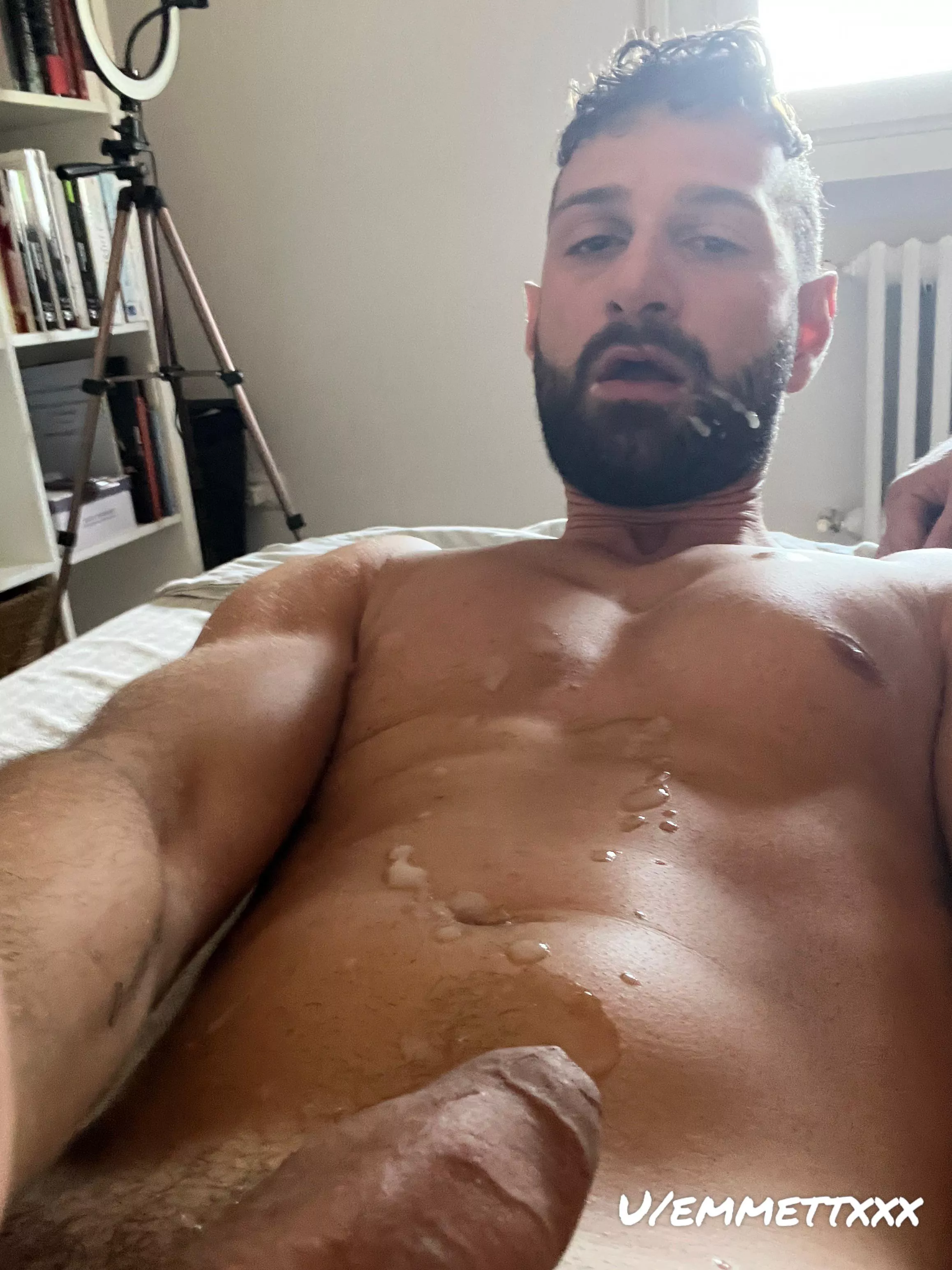 [30] I love cum 💦 posted by emmettxxx