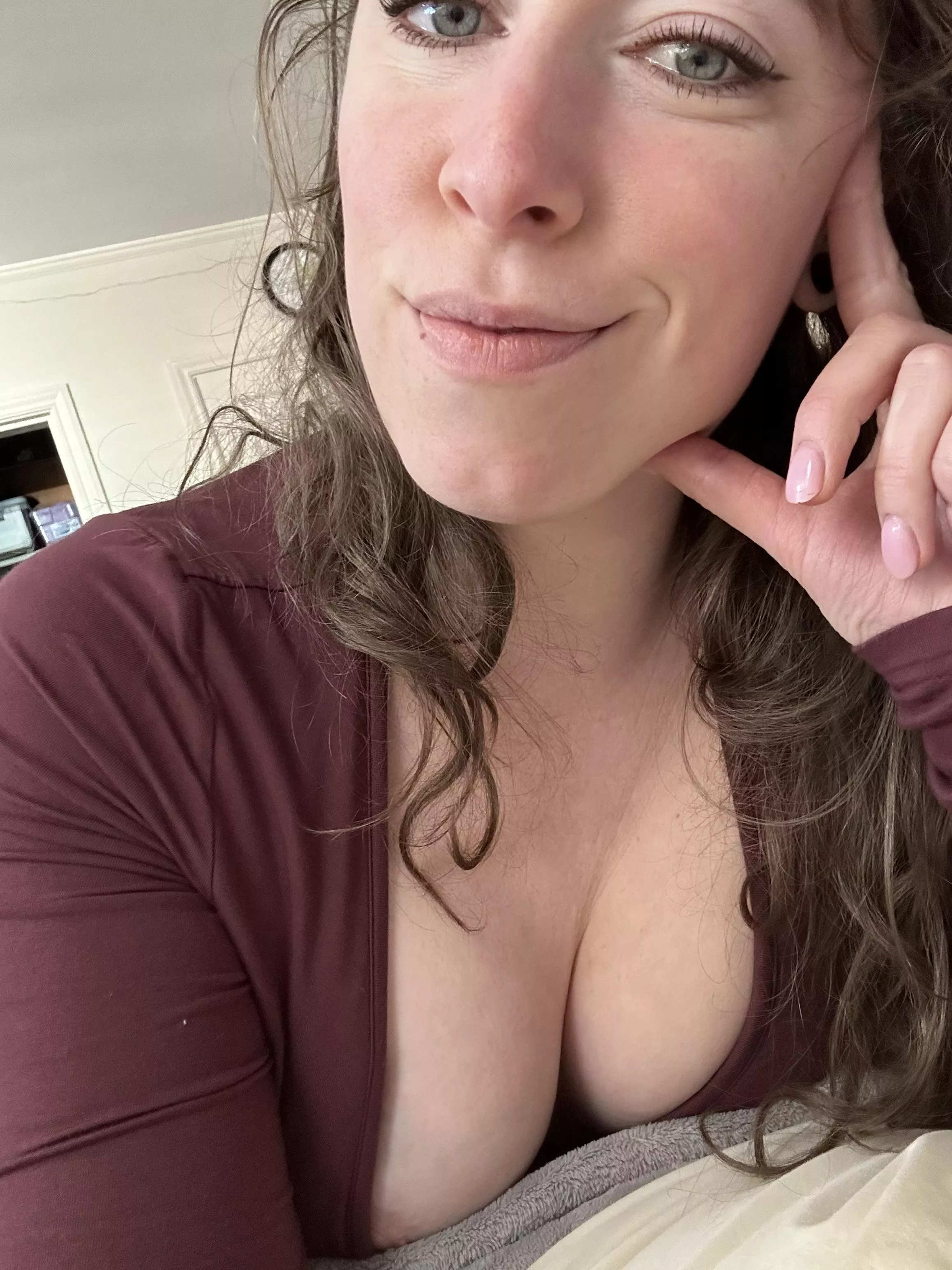 Aw you look so cute when you stare 😁 posted by -perky_peaches-