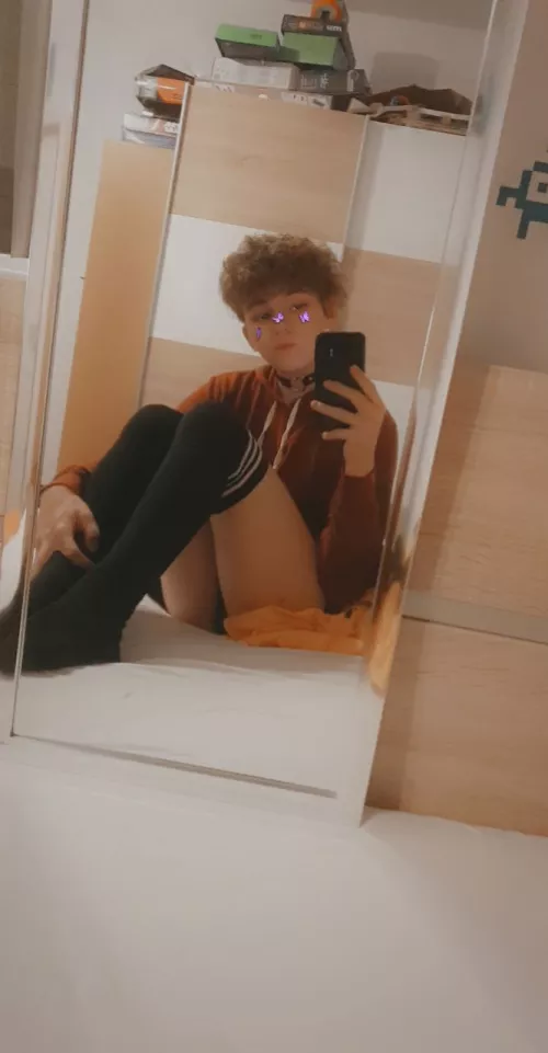 Come sit with me, its comfy here 😊 by VioletAndLia