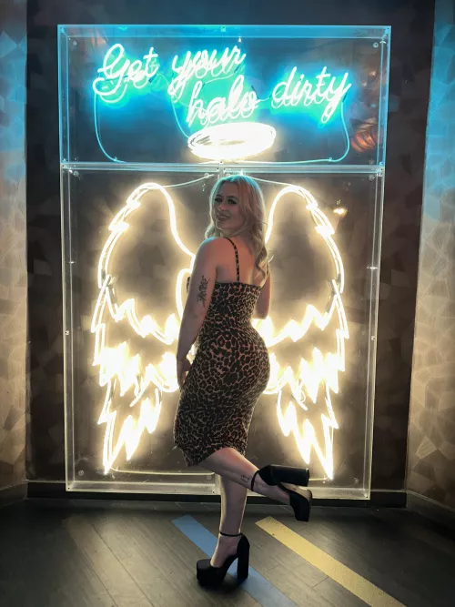 Do you like my tight dress? by __sophh