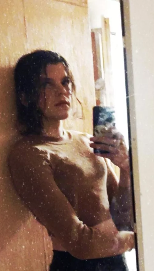 First post in my life, pls dont be mean. by GanacheBubbly4596