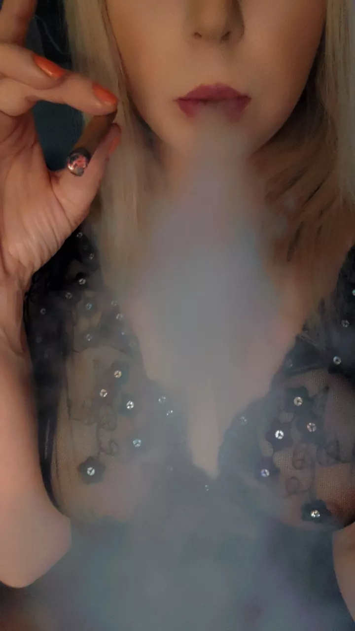 [f]stoned&wet posted by fkmypxsssy