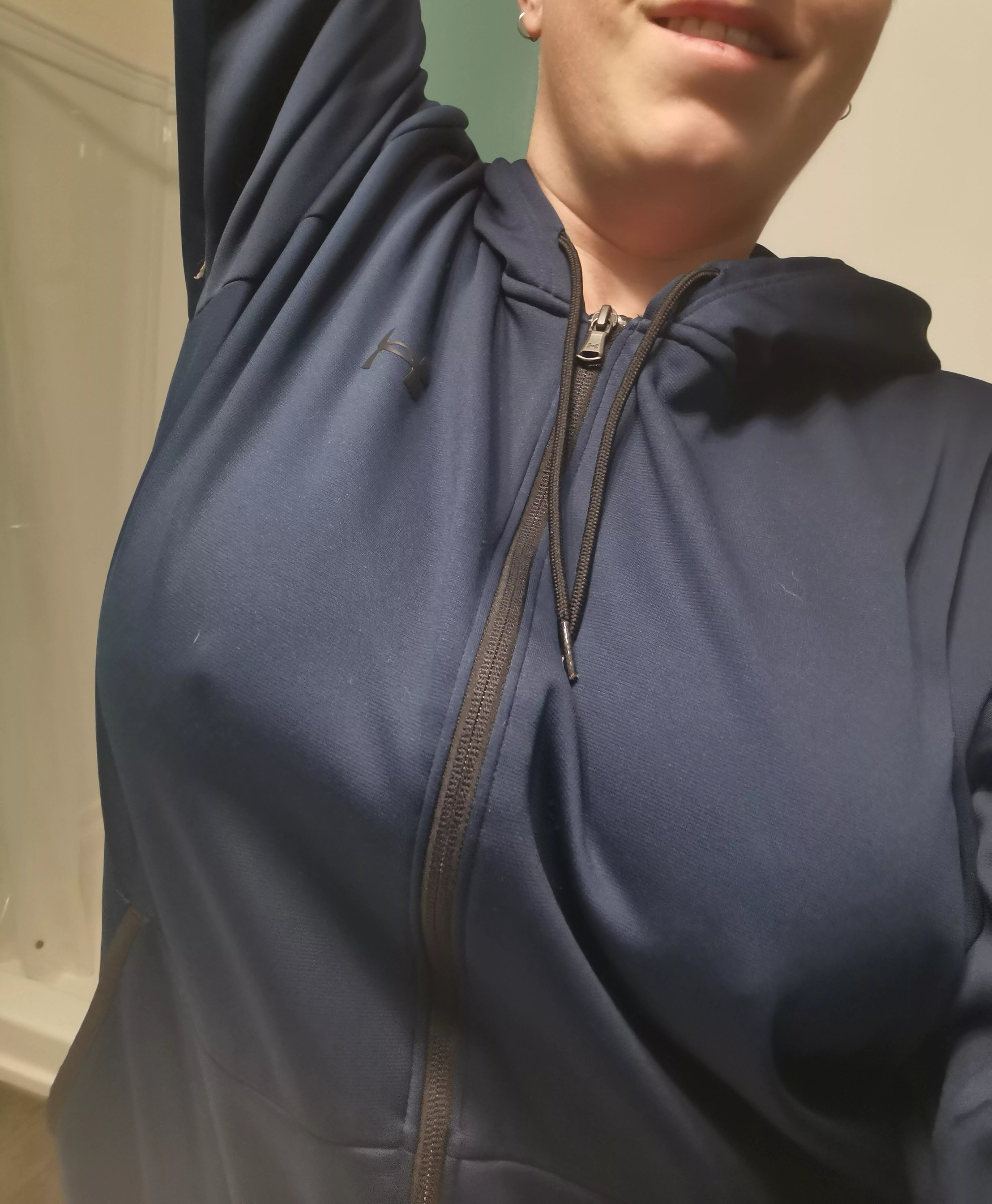 Happy hump day! hope your week is going well so far 😘 posted by NamiNights