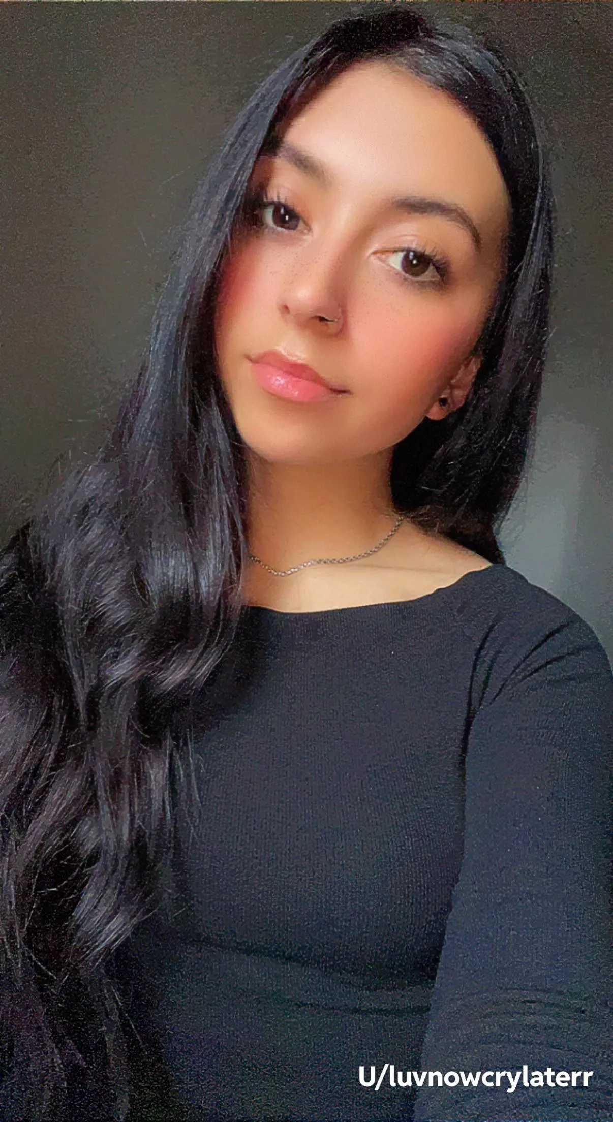 Hola :) posted by luvnowcrylaterr