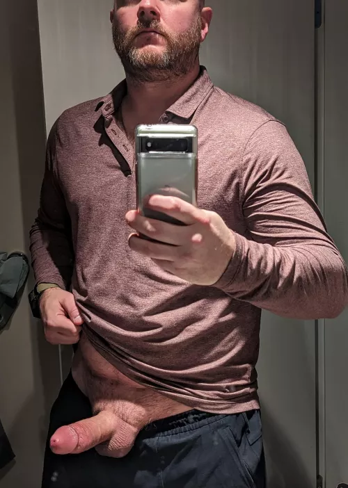 In case you needed a distraction by justkillingtime1348