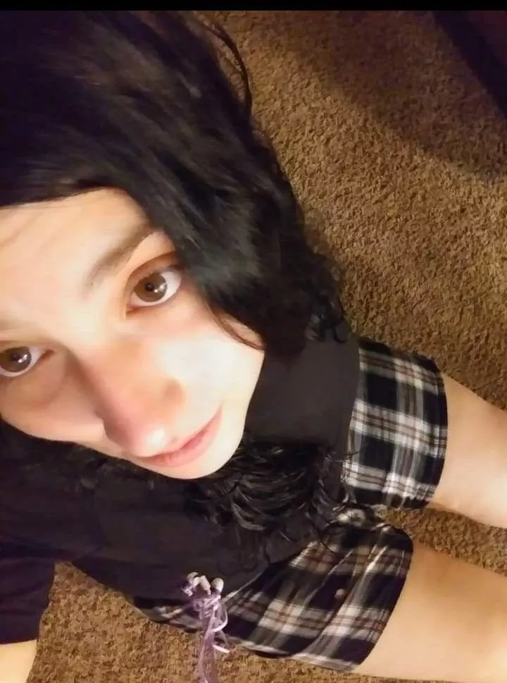 Lots of times, I am never wearing make up (F) posted by Horrorhotgirl19