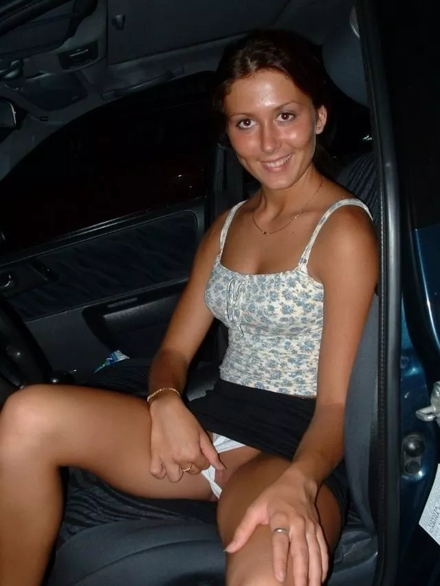 Mature hotwife [image] posted by Slutwives