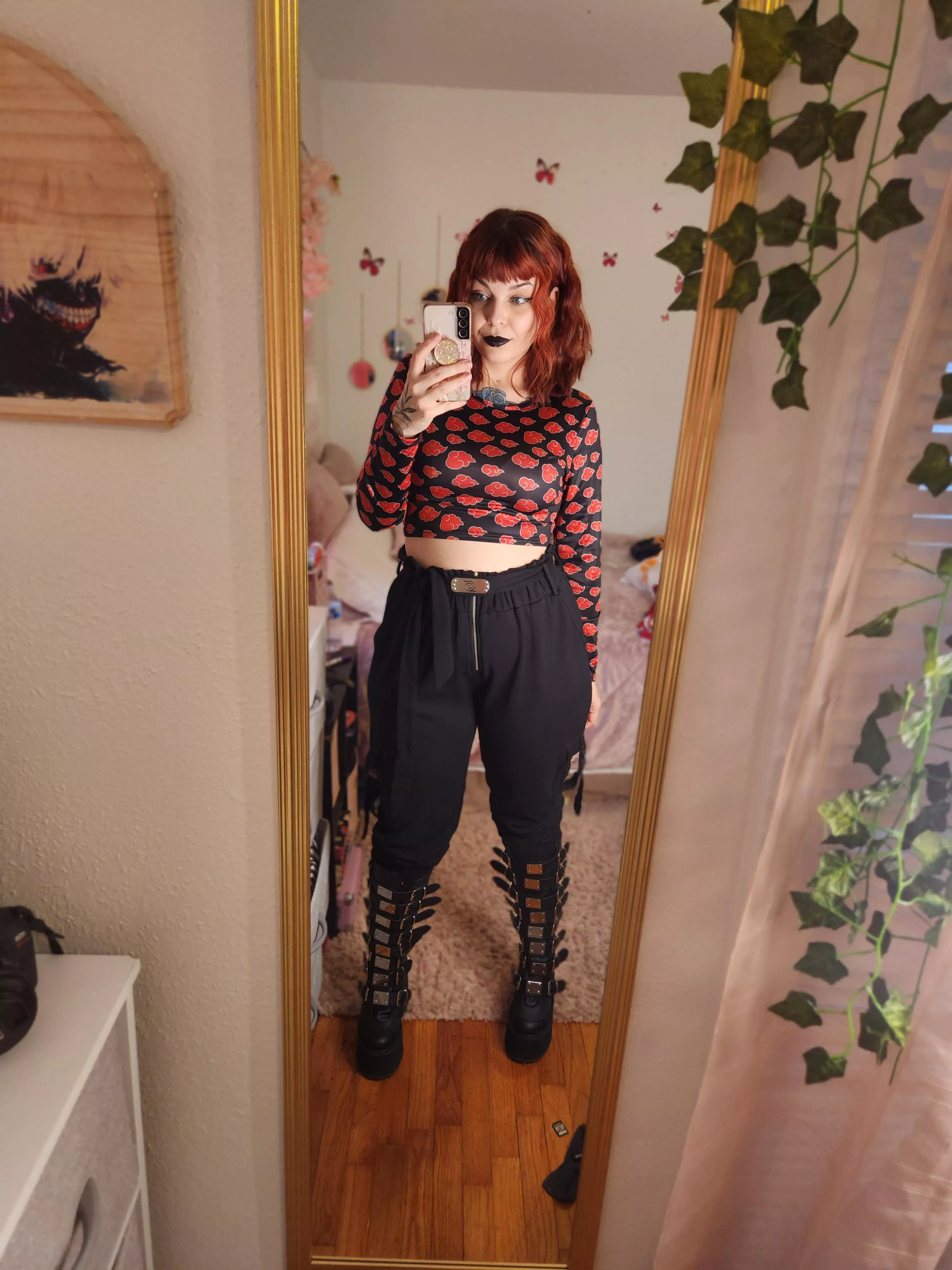 Need a goth gf? posted by NaomiCakess