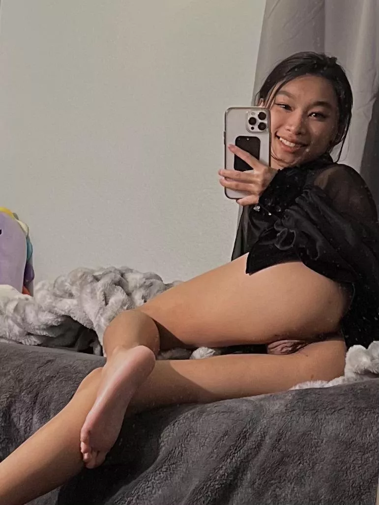 Oh no, I can't find my panties! posted by xoe_exe