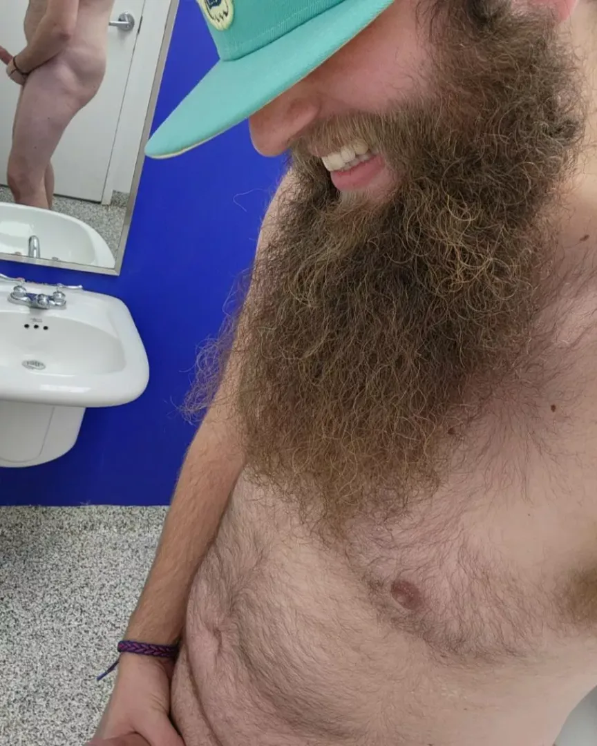 Smiley 🐻. Peep my reflection. 😈🤭 by BeardeddBombshell