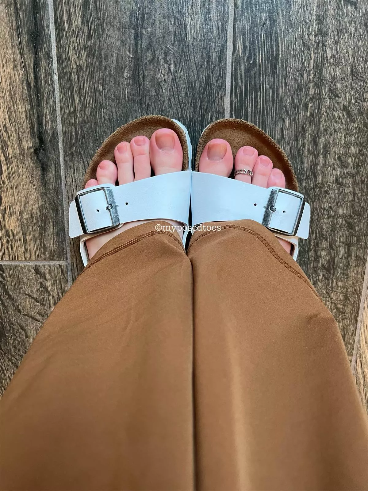 Take the toe ring off with your tongue 👅 posted by myposedtoes