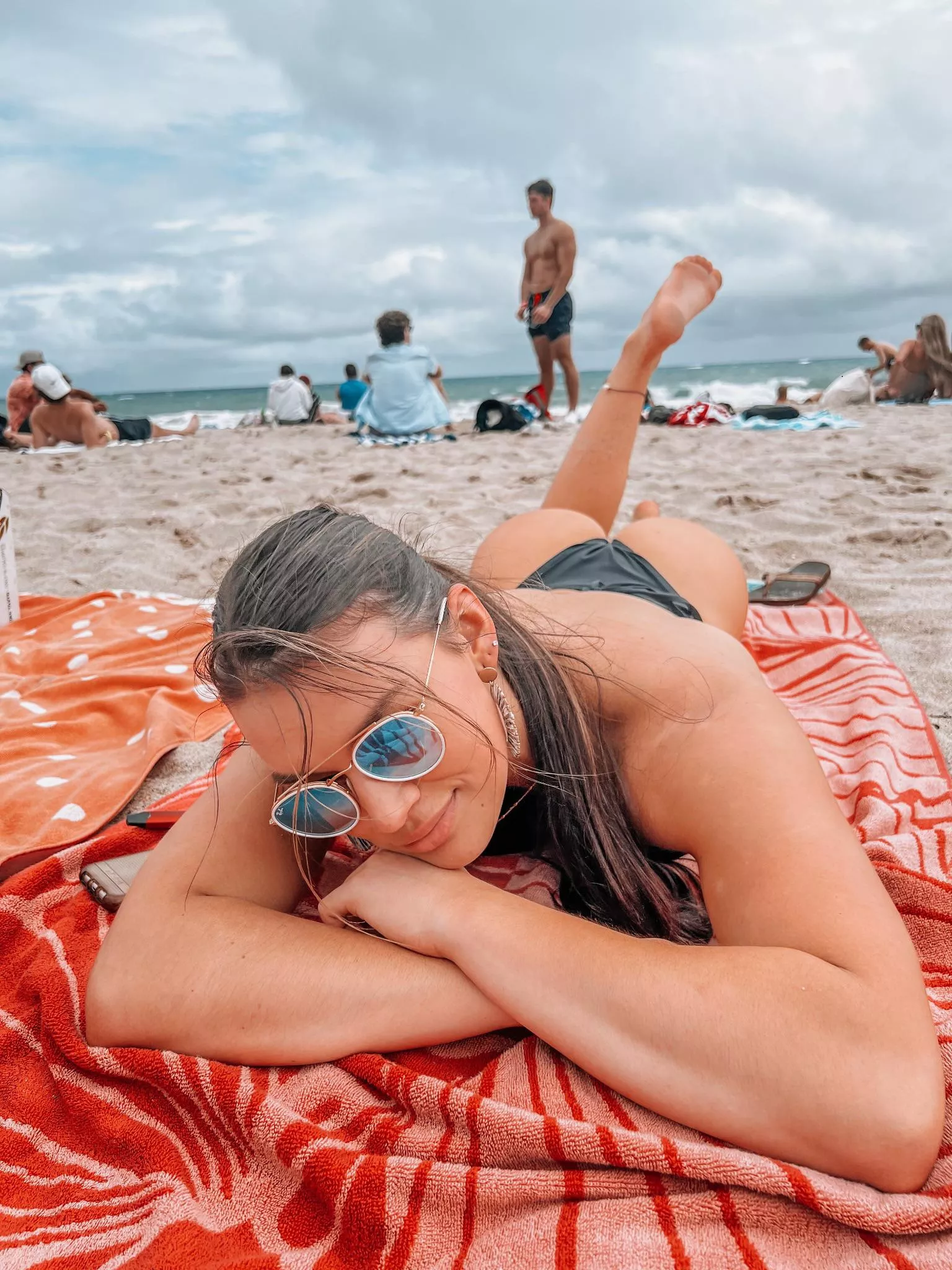 Towel booty posted by Wallydinger123