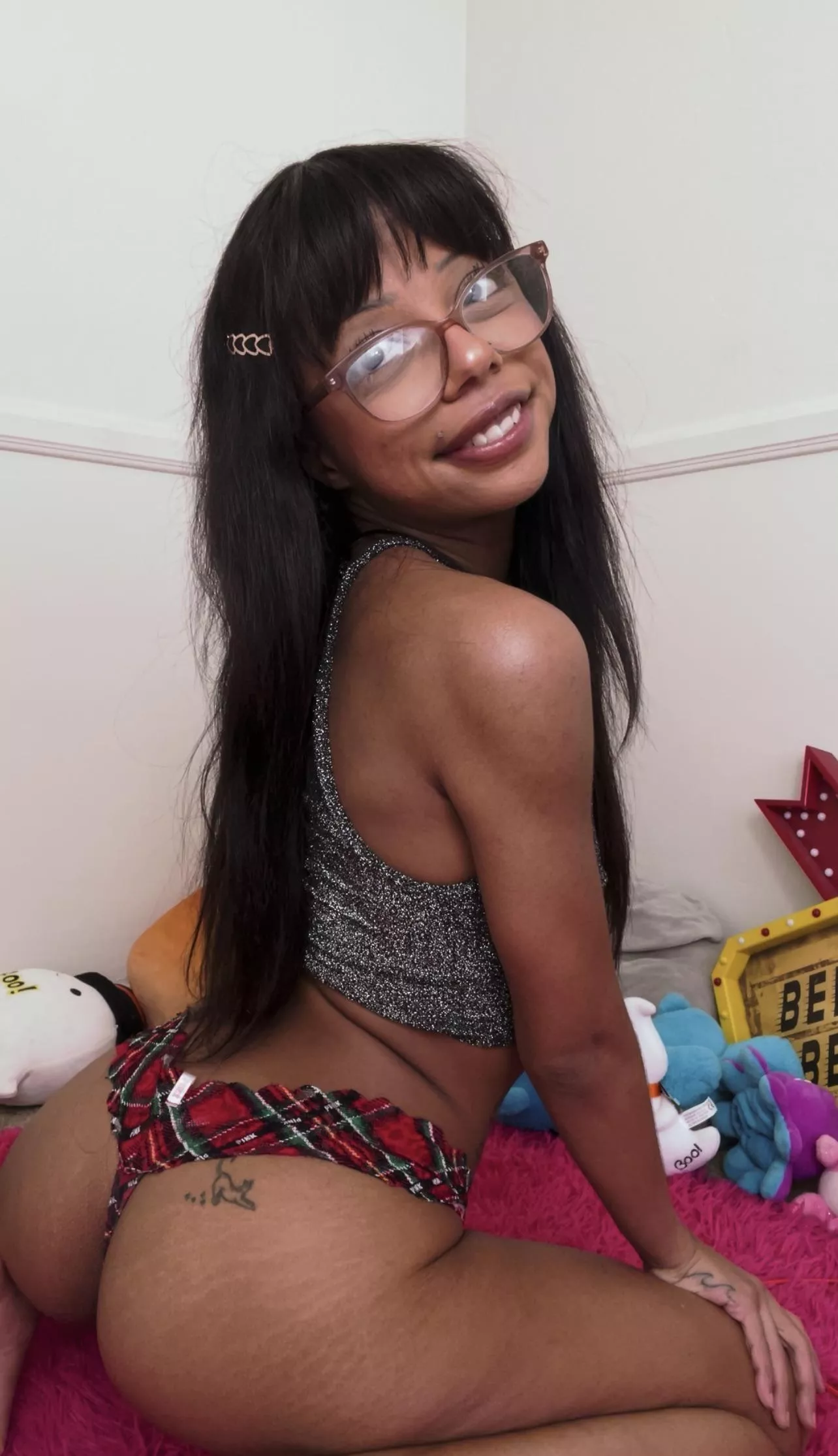 4’10 can you tell? posted by ellagabribooo