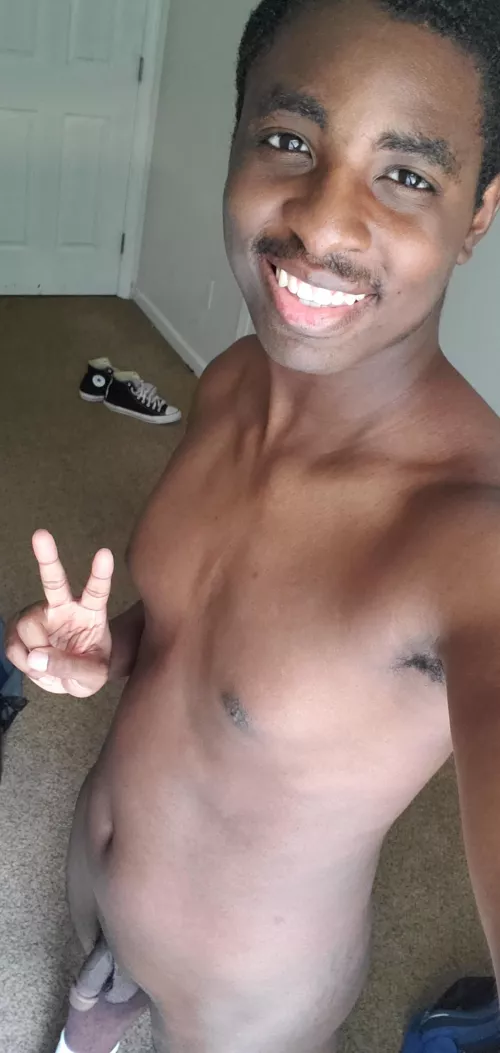 Being naked feels so good 👑❤️ by MagicMonty444