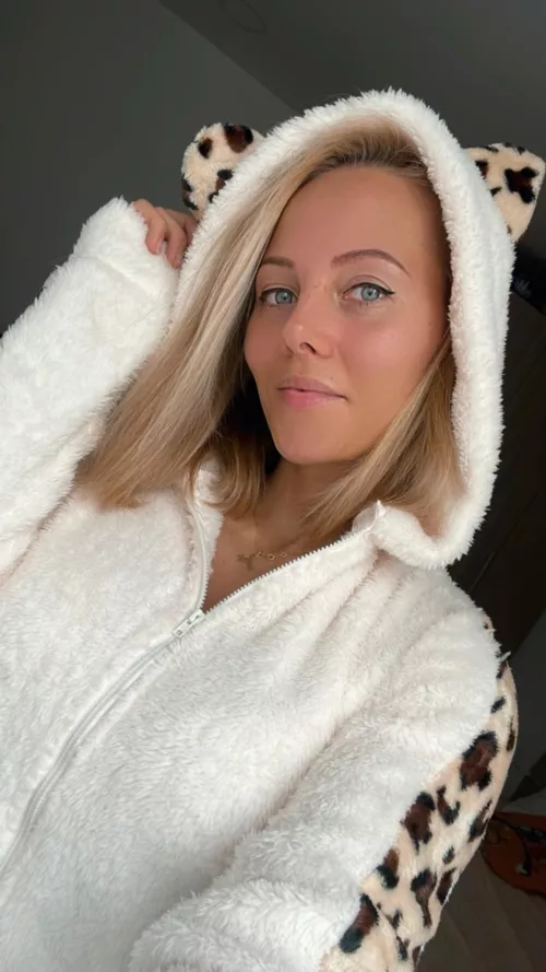 Can you guess where I am from? 😊 by sagittarinaofficial