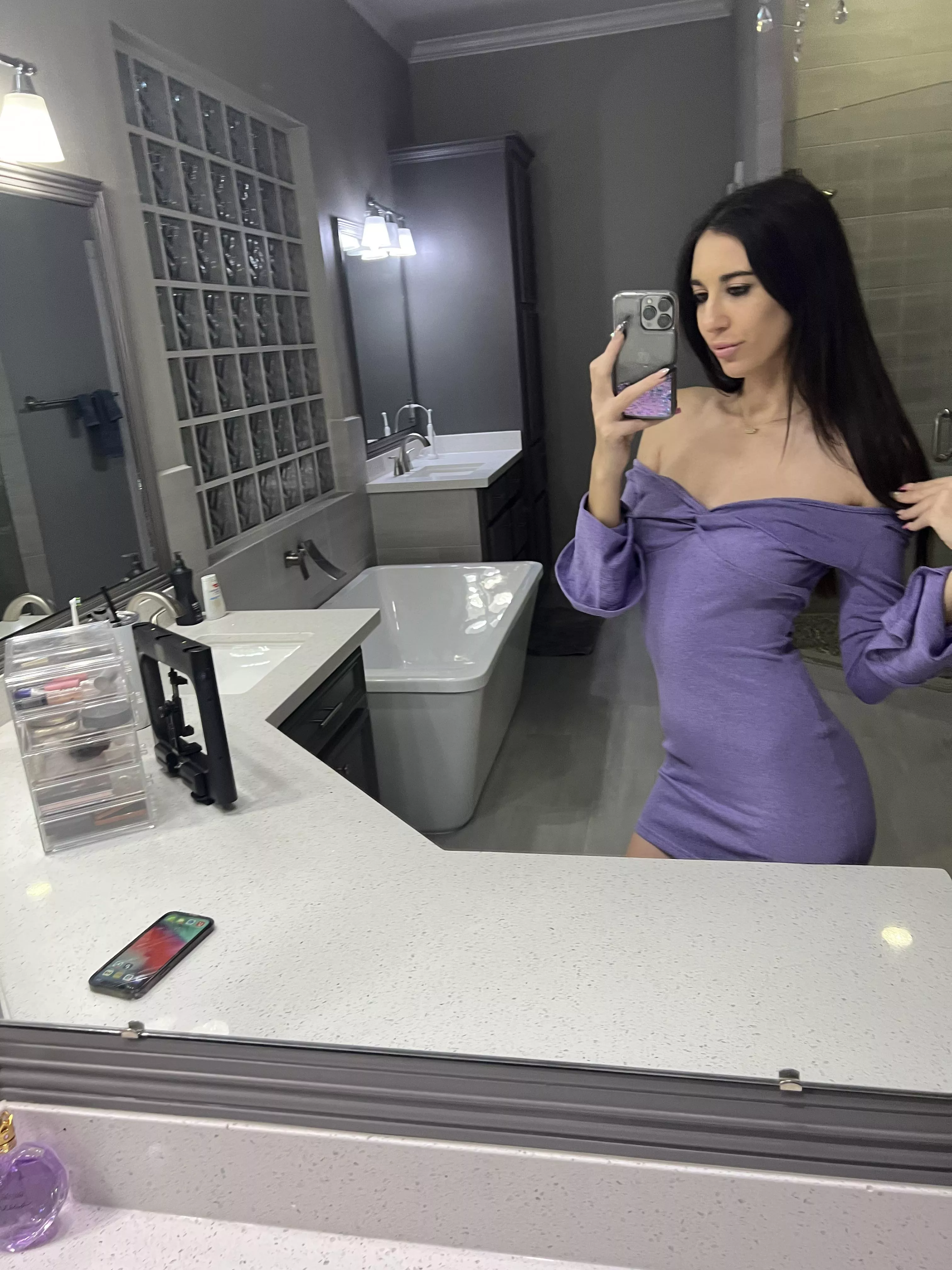 Date night tonight, I have a strong feeling he’s gonna get to see what’s underneath posted by Cannakev