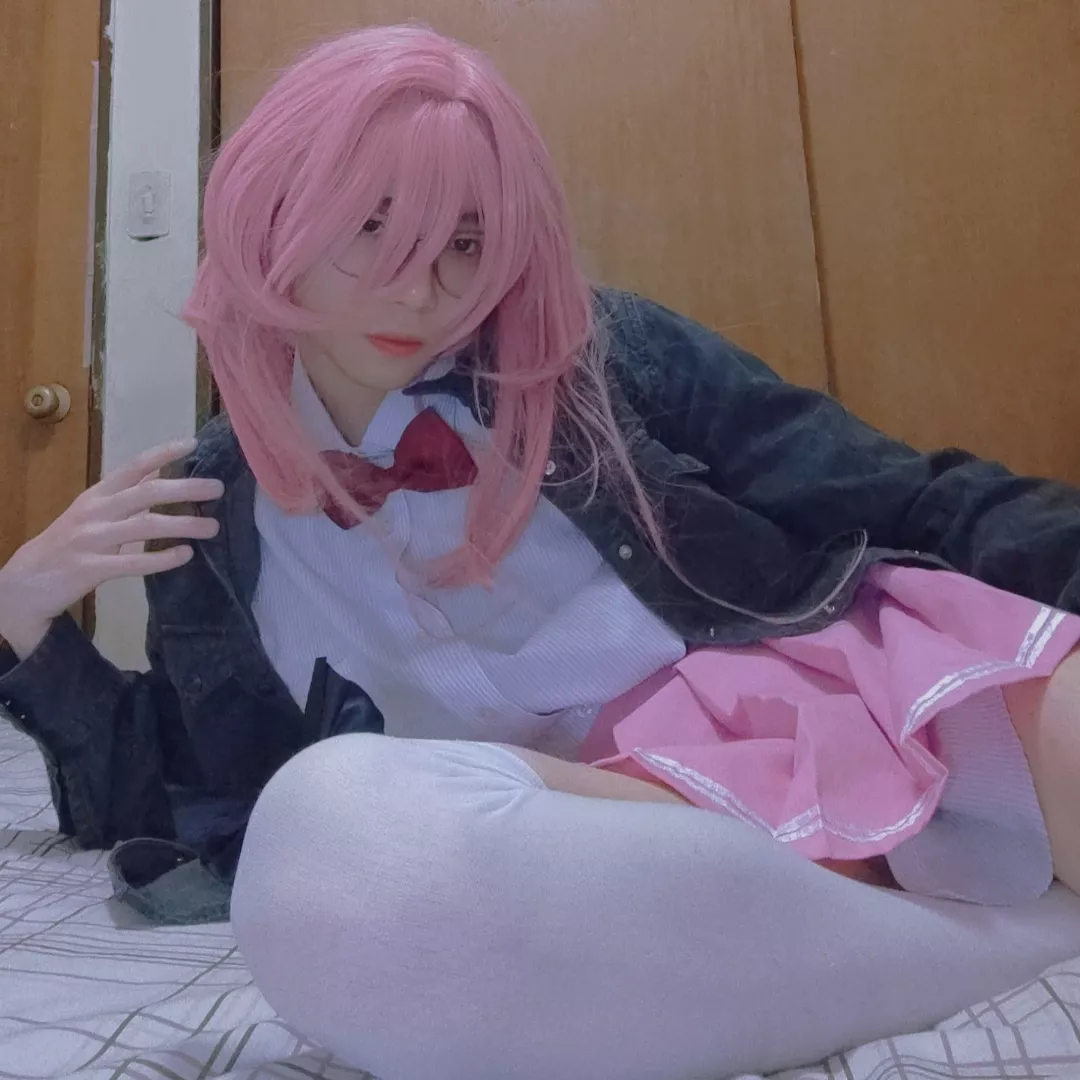 Do you like pink? 👉🏻👈🏻 posted by ErinaKitty