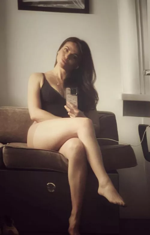 Dream milf by agent_zero43