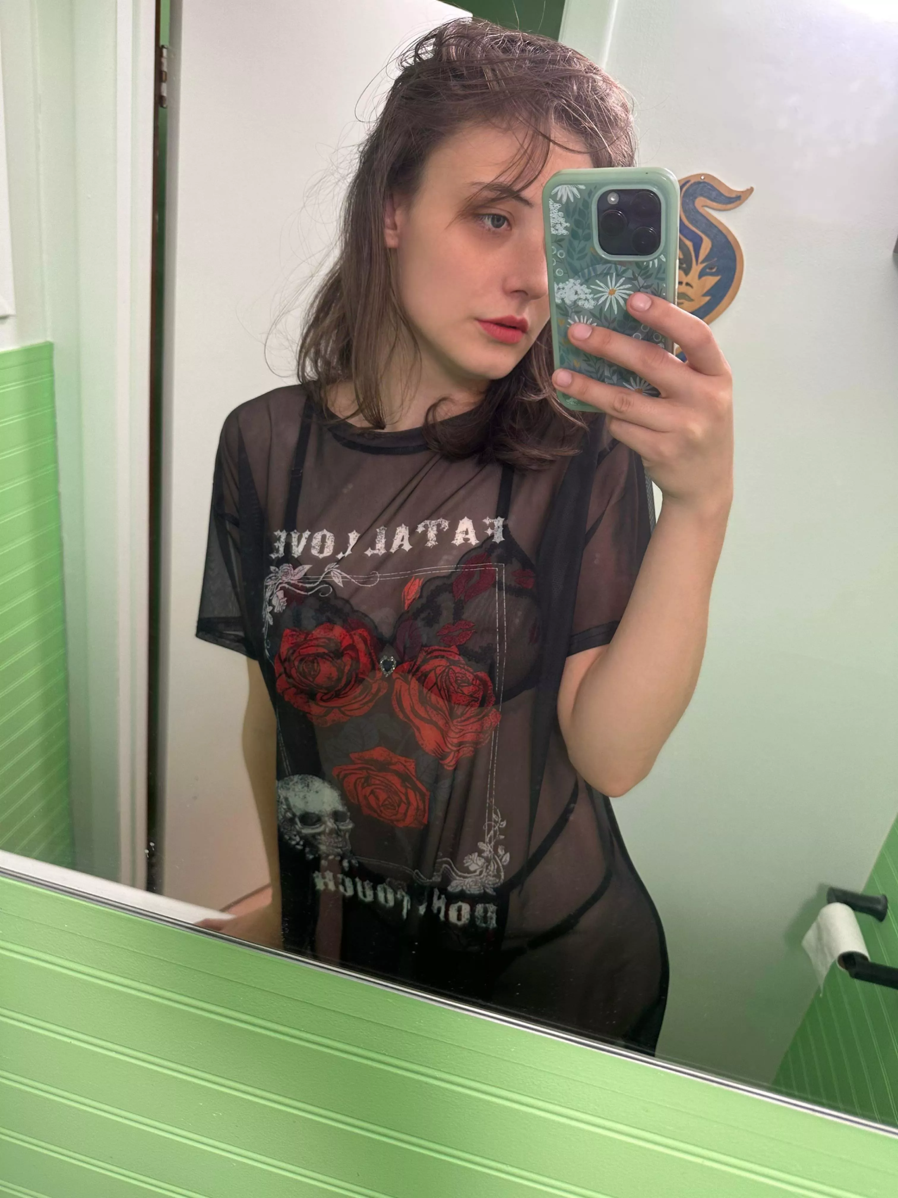 (F) Come get a kiss 🫦💋 posted by ConsequenceWeekly396