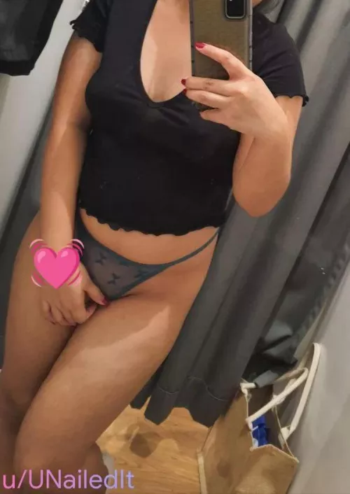 [F]itting Room Shenanigans by UNailedIt